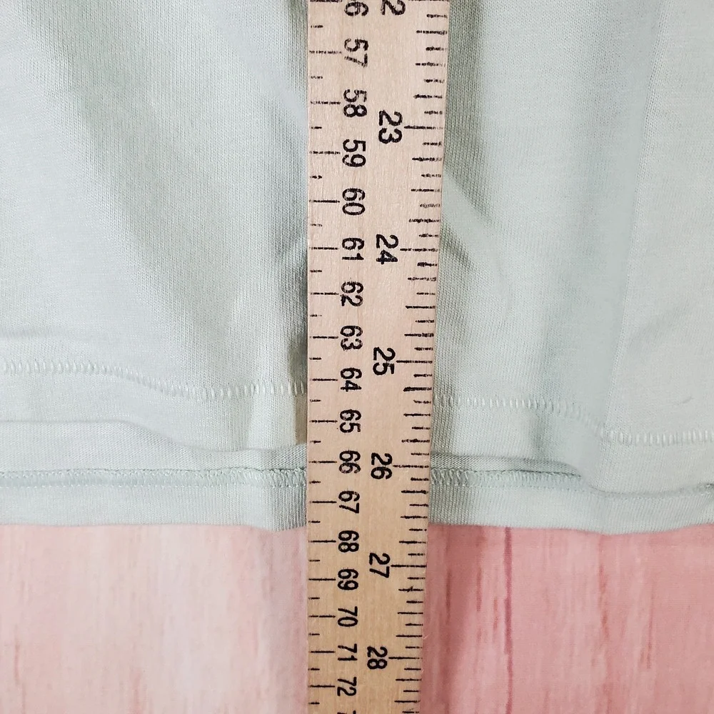 The North Face T Shirt Men Small Light Green Cotton‎ Logo Standard Fit Outdoor